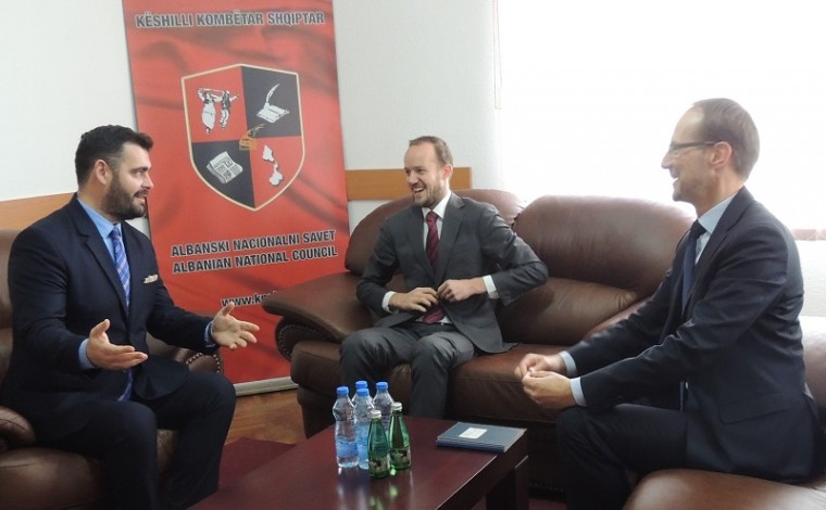 Diplomatë holandez vizitë Këshillit Kombëtar Shqiptar