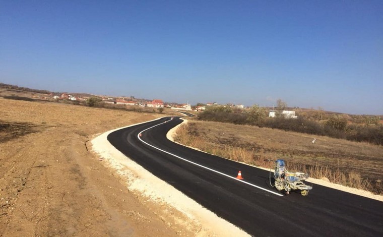 Rruga e financuar nga komuna e Bujanocit mundë t’i ndaj (bashkojë) shqiptarët në Luginë të Preshevës