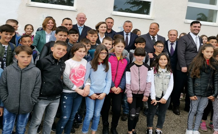 KKSH: Takimi ministror Shahini-Sharqeviq fillim i mbarë për librat shqip në Luginë të Preshevës