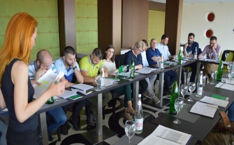 OSBE mban seminar me anëtarët e Këshillit Kombëtar Shqiptar, avancimi i të drejtave