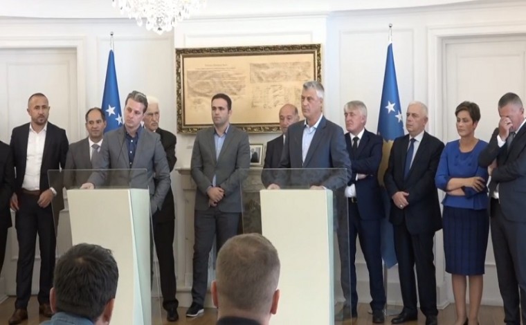 Insistimi njëvjeçar i Thaçit në korrigjimin e kufijve dhe bashkimit të Luginës me Kosovën