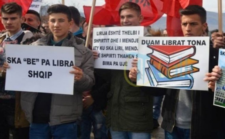 Reagim për tekstet mësimore: Shqiprim Arifi manipulon opinionin, jo kompetentë