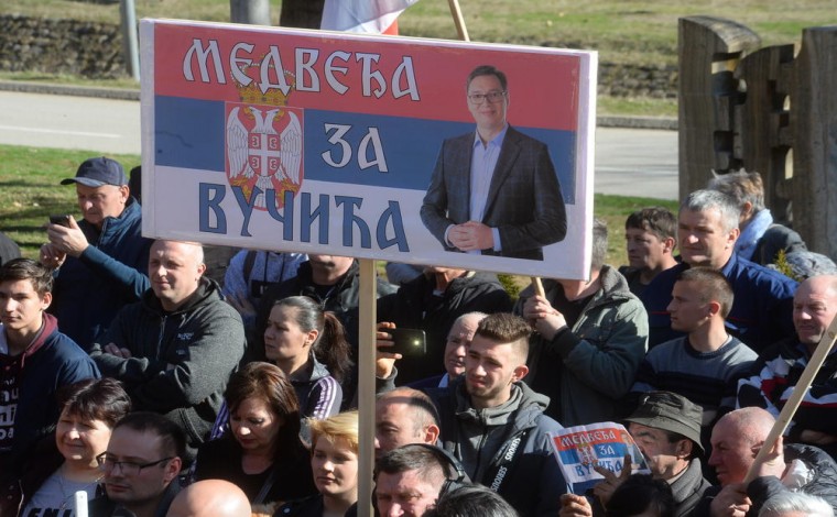 Partia e Vuçiqit fituese bindëse në Medvegjë, shqiptarët zhdukin 5 këshilltarë