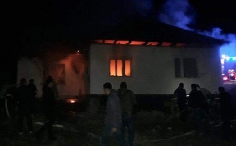Digjet një shtëpi në Konçul të Bujanocit, vdes një person si pasojë e zjarrit