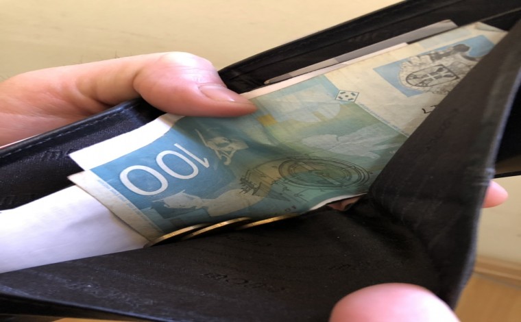 Paga mesatare në Serbi 11.335 dinarë më e madhe se Bujanoc dhe Preshevë