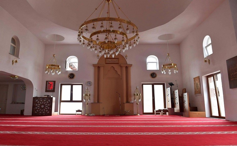Vendim për mbylljen e xhamive në Serbi për shkak të rrezikut të përhapjes së koronavirusit