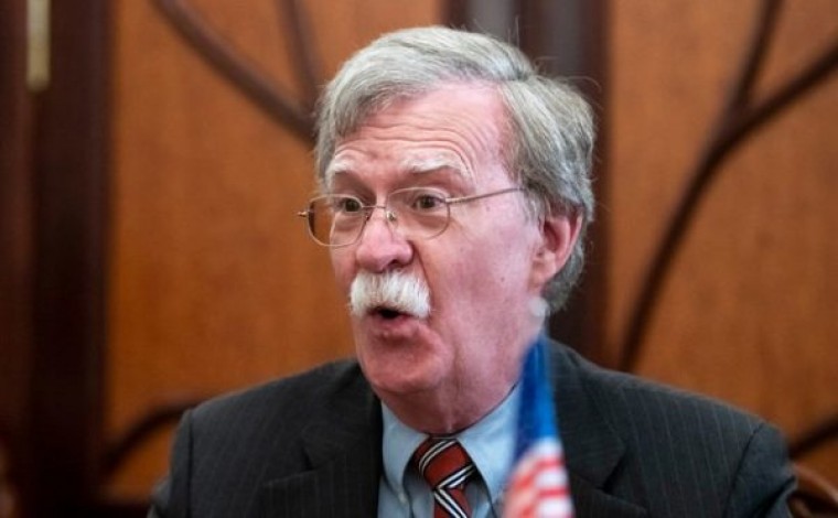 Bolton: Kosova dhe Serbia, larg marrëveshjes – shkëmbimi i territoreve nuk do të ndikonte në Bosnje