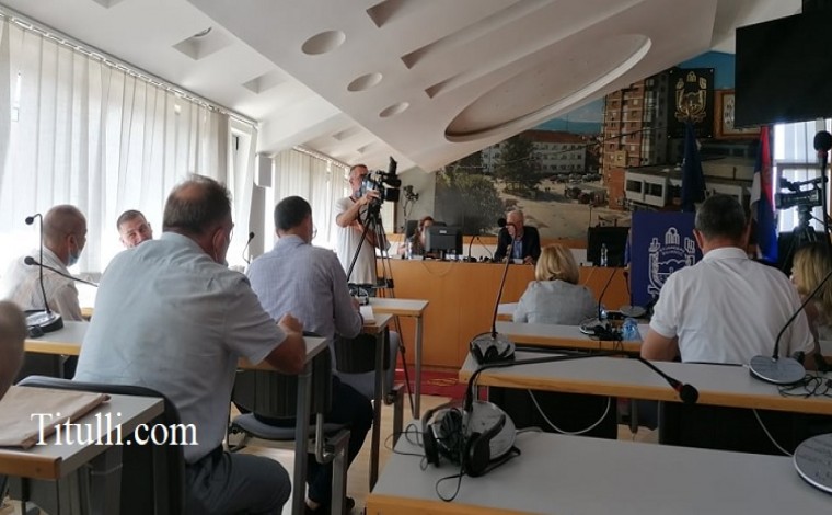 Arifi: Pjesë e buxhetit të komunës u shpenzua para afatit, aftësimet profesionale aprovohen (video)