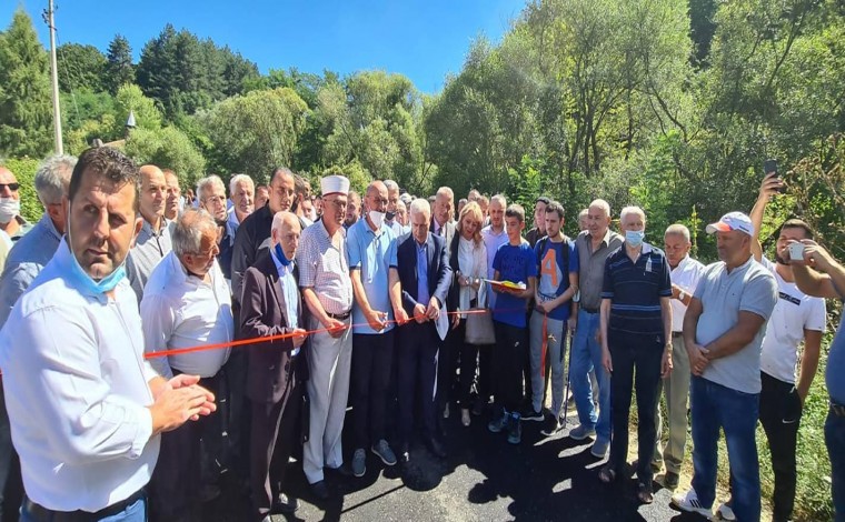 Përurohet solemnisht rruga Muhoc-Zarbincë (foto)