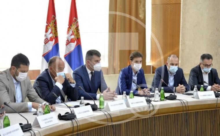 Shtabi Emergjent në Serbi: Nga e premtja nën mbikëqyrje qytetarët që kthehen në Serbi