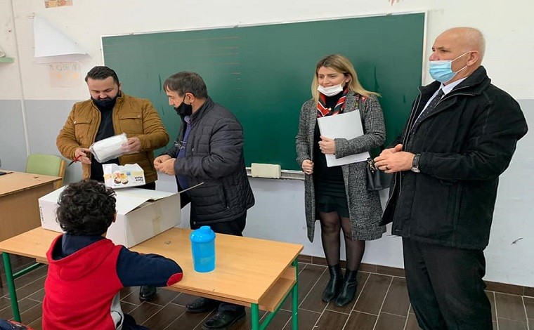 Këshilli për Siguri dhe Parandalim të Kriminalitetit shpërndan maska për shkollat në Bujanoc