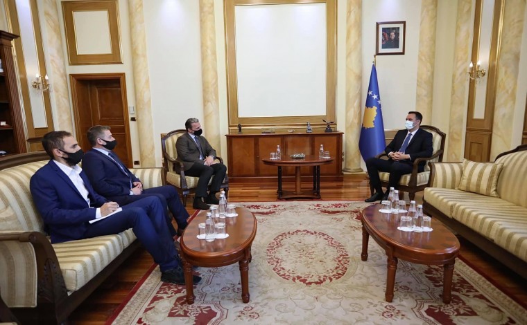 Arifi dhe Bajrami priten në Kuvendin e Kosovës