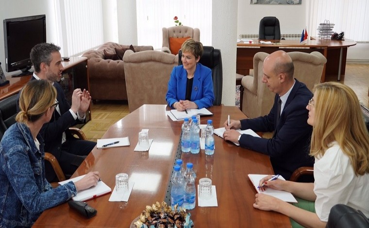 Përfaqësues të Ambasadës së SHBA-së në Beograd, takohen me kryetaren e Preshevës