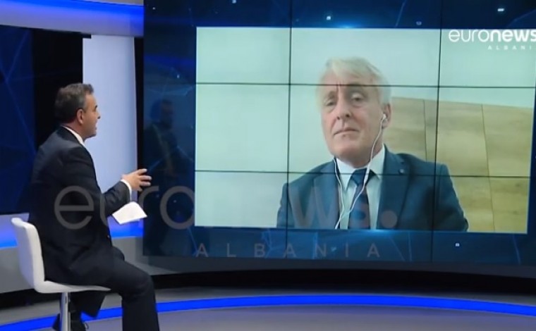 Mustafa për mediat në Tiranë: Spastrimi po vazhdon, do kërkojmë bashkimin me Kosovën (video)