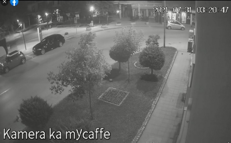 Komuna e Bujanocit publikoi videon e heqjes së flamujve në sheshin e qytetit (video)