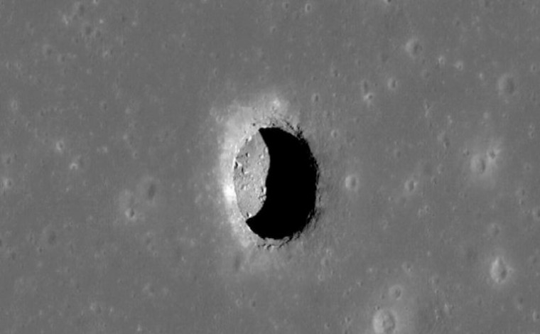 Shkencëtarët zbulojnë në Hënë ‘shpella’ ku njerëzit mund të jetojnë me temperatura të rehatshme! (foto)