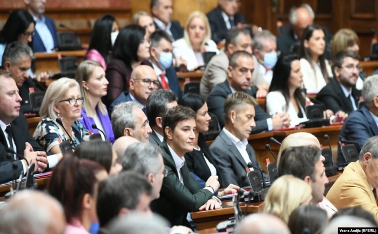 Serbia konstituon Kuvendin e ri, afati 90 ditor për formimin e Qeverisë së re