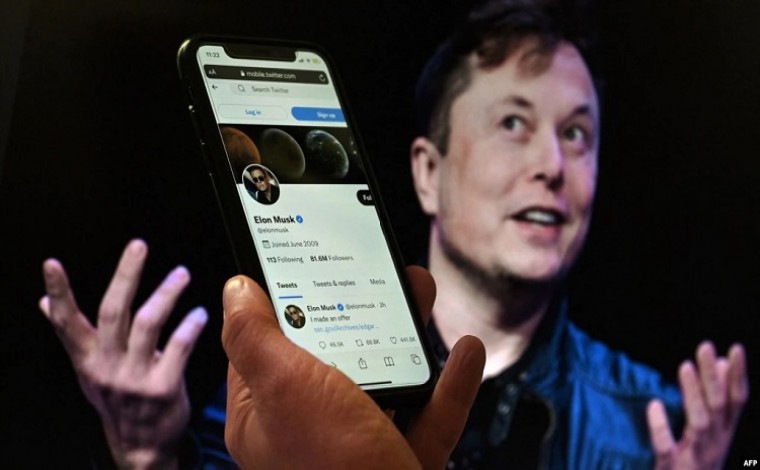 Elon Musk sfidon Twitter-in: Debat publik mbi llogaritë e rreme