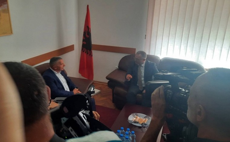 Bislimi e Nagavci takohen edhe me Kamberin (foto)