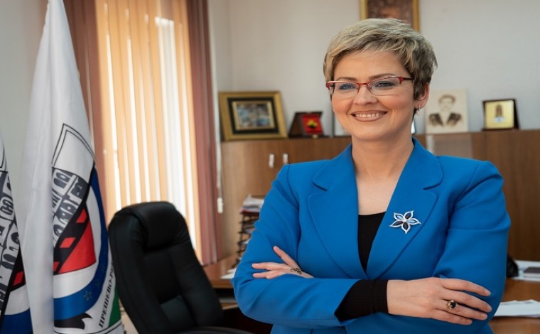 Ardita Sinani: Ne kërkojmë të drejtat e pakicave në Serbi