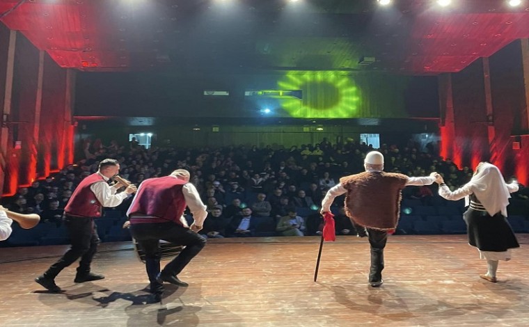 Ditët përkujtimore të Jonuz Musliut: Festivali mbarëkombëtarë i valleve ”Dyshja na bashkon”  (foto)