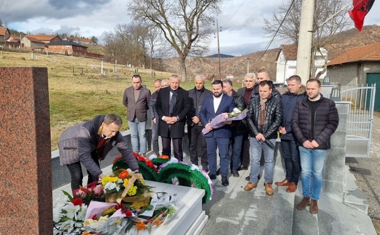 Kamberi: PVD homazhe tek varri i Jonuz Musliut (foto)