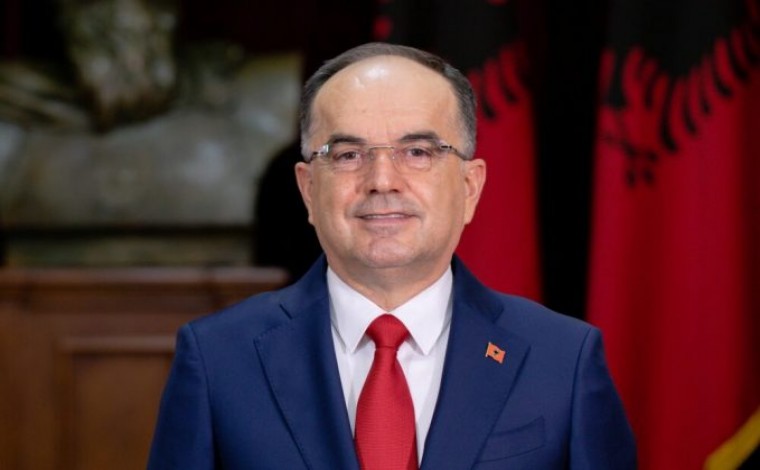 Reagon presidenti shqiptar Begaj për rrëmbimin e 3 policëve: Strategjia ‘eskalim për të de-eskaluar’ duhet të marrë fund