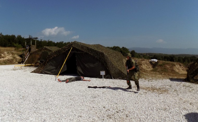 Në bazën "Jug" afër Bujanocit mbahet stërvitja ushatarake “Mburoja e Serbisë