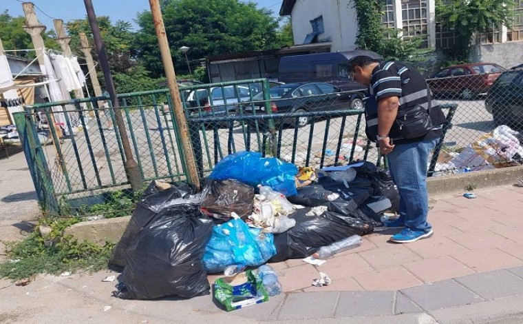 Inspekcioni komunal urdhëron NP "Komunalia" të bëjë pastrimin e qytetit në Bujanoc (foto)