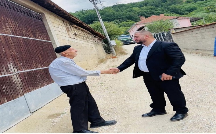 Shqiprim Musliu, viziton lokacione të punimeve në rrugët e financuar nga buxheti i komunës së Bujanocit (foto)
