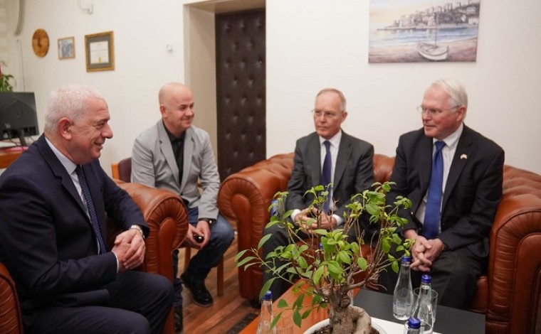 Arifi pas takimin me ambasadorët: Njohja e diplomave të Republikës së Kosovës shumë shpejt (foto)