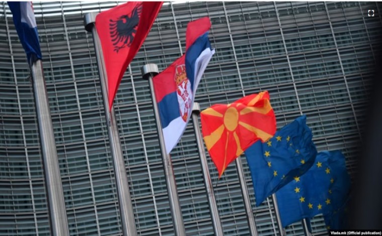 BE-ja nën presion kohor për ta miratuar formalisht planin për rritje në Ballkan