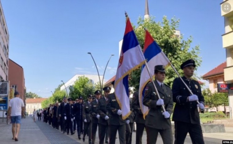 "Ushtria serbe" marshon nëpër Prijedor pa lejen e Presidencës së Bosnjës
