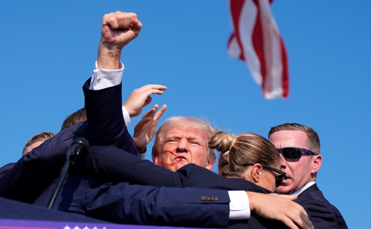 Vritet atentatori i Donald Trump, të paktën 1 i vdekur mes pjesëmarrësve në miting (video)