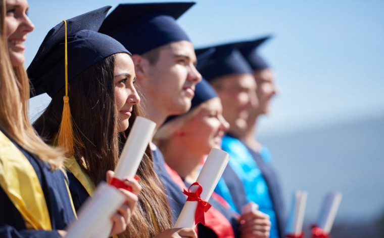 Këshilli Kombëtar Shqiptar: Thirrje për bursa studentore (aplikimi)