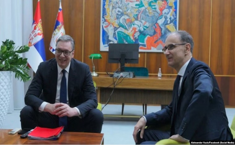 Vuçiq mandaton endokrinologun, Gjuro Macut për formimin e Qeverisë