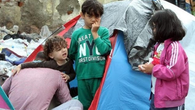 Refugjatët në Preshevë: Të lagur e me rroba vere