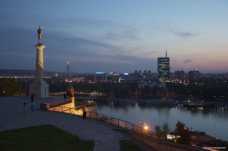 Mbi 1 mijë shqiptarë jetojnë në Beograd, thonë se po shkojnë drejt asimilimit (video)