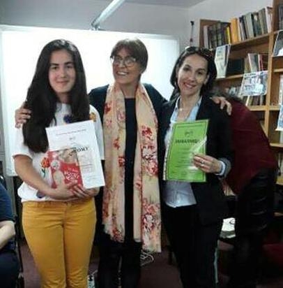 Lirike Hasani nga Bujanoci shpërblehet në aktivitetin "Kartolinë nga biblioteka e shkollës së Serbisë"