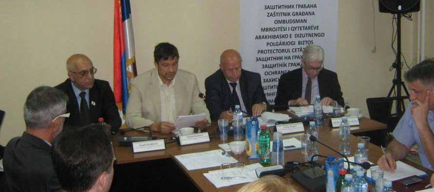 Beqiri kërkon ndryshimin e ligjit për përdorim zyrtarë të gjuhëve dhe shkrimeve