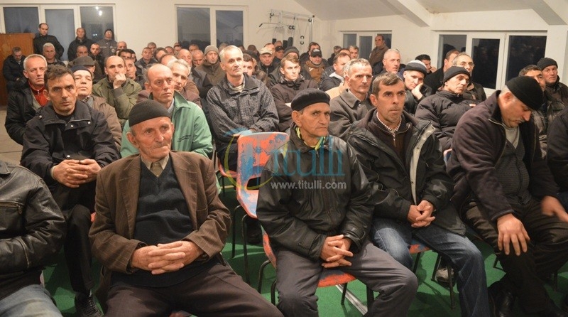 Prodhuesit e duhanit nëpërmjet peticionit kërkojnë ndihmë nga qeveria