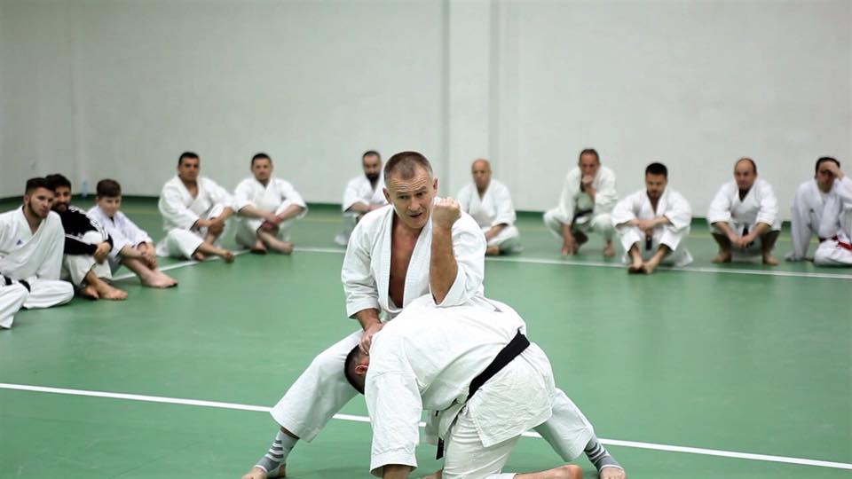 Bejar Fazliu, karateisti që trajnoi edhe Forcat e Sigurisë së Kosovës (video)