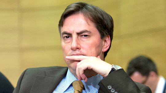 Halimi njofton David McAllister mbi situatën e rëndë në Luginë