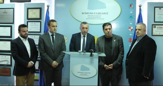 Lutfi Haziri takohet me deputetin Shaip Kamberi, hapen temat e bashkëpunimit