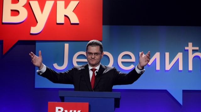 Jeremiq: Vuçiq Thaçit ia ka ofruar jugun e Serbisë për veriun e Kosovës