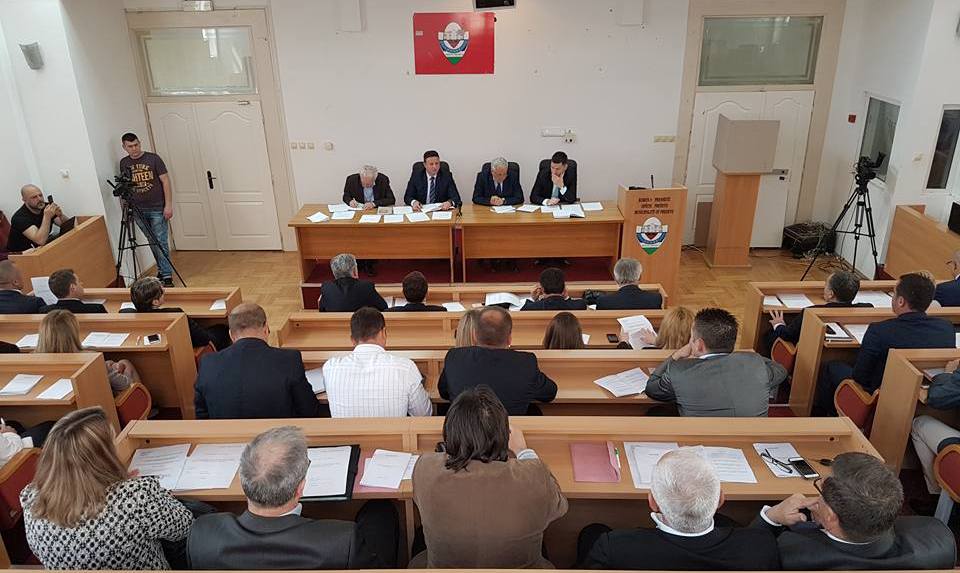 Serbët në Preshevë garojnë me listën "Aleksandër Vuçiq-Për Serbi të Bashkuar"