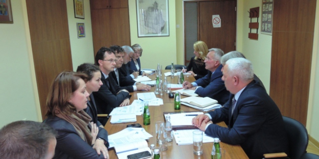 Ja çka u bisedua në Ministrinë e Arsimit në Beograd, sipas Arifit (Video)