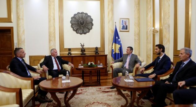 Përfaqësuesit e Bujanocit dhe Preshevës, takojnë ndaras Kadri Veselin (video)