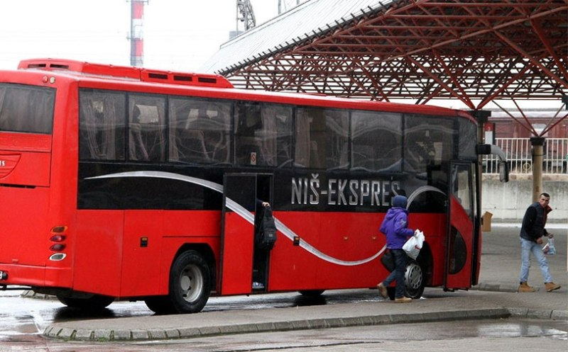 Kapen 136 migrantë në stacionin e autobusit në Bujanoc