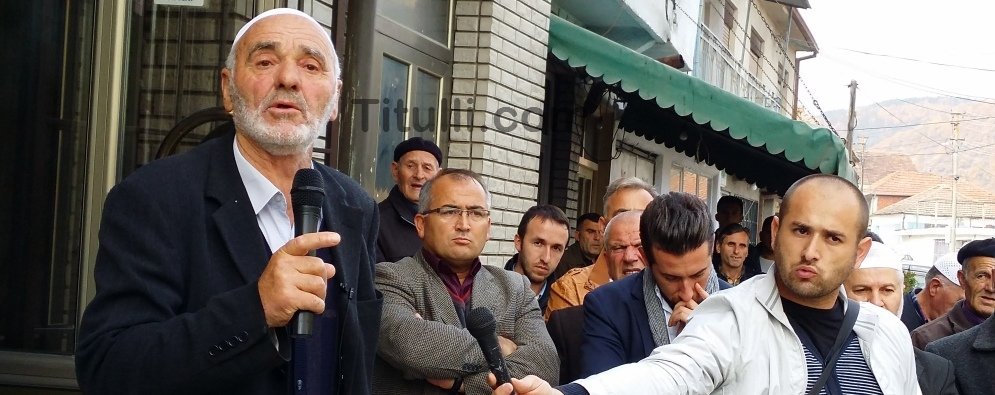 Babai i "Lleshit" selam Beogradit: Kurrë mo në fshat mos t'ju shof (foto & video)
